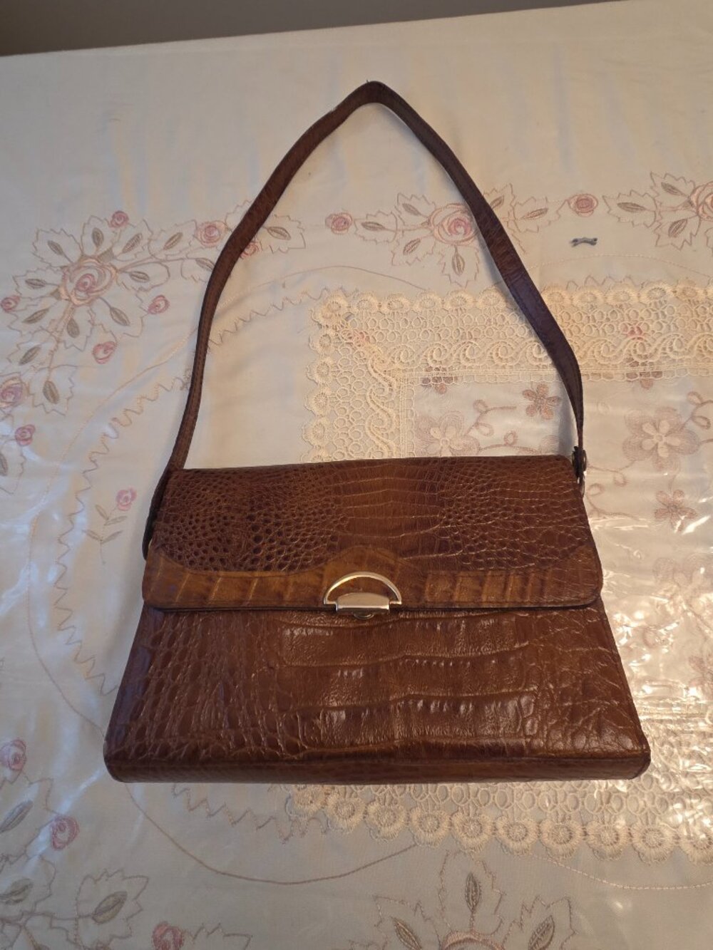 Vintage Brown Croc Embossed Leather Shoulder Bag
